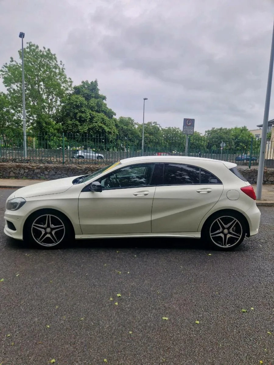 MERCEDES BENZ A CLASS 1.6 AMG SPORT NIGHT EDITION - Image 4