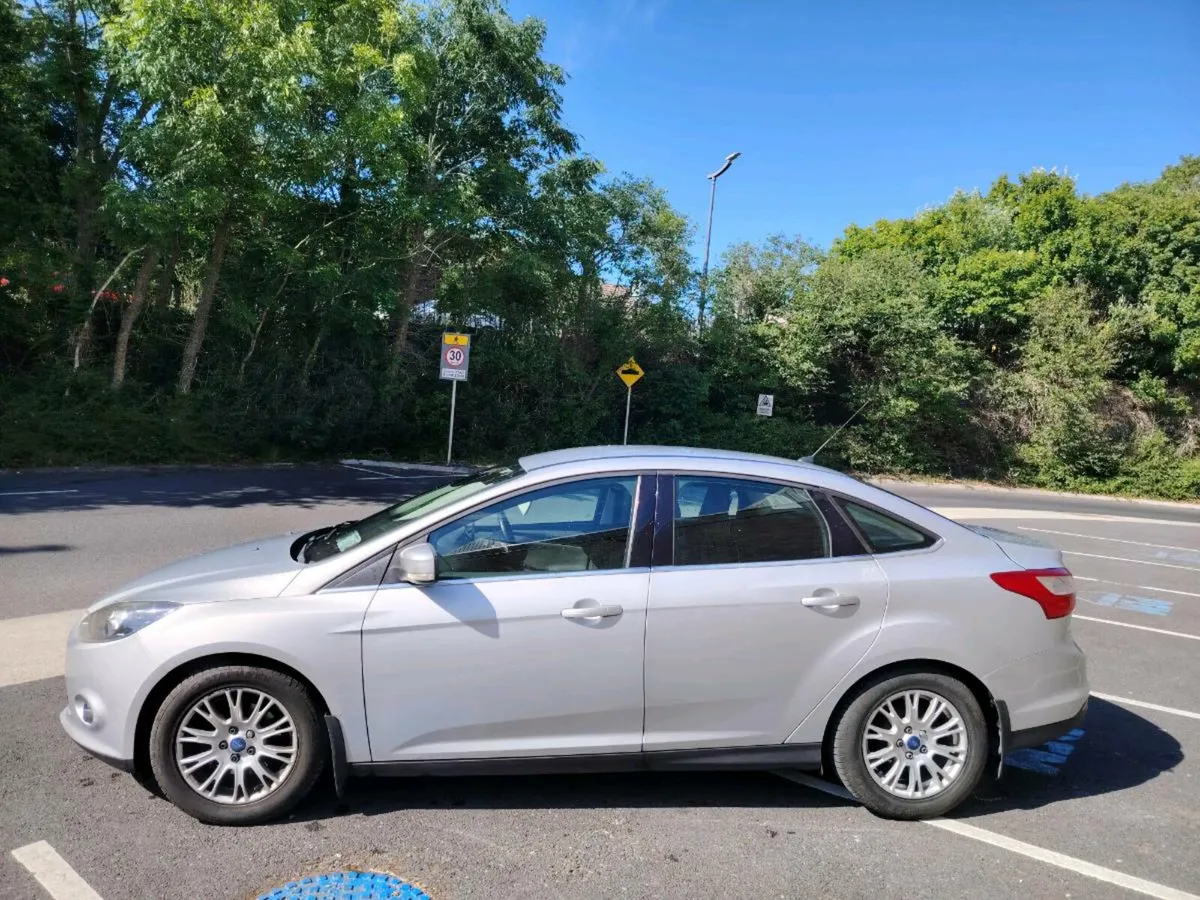 Ford Focus 2011 - Image 3