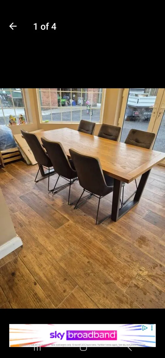 Table and Chairs - Image 1