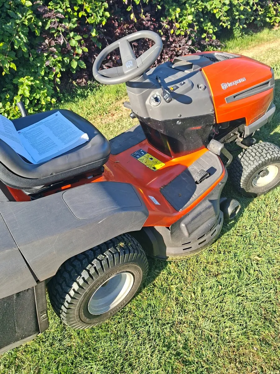 Lawn mower - Image 2