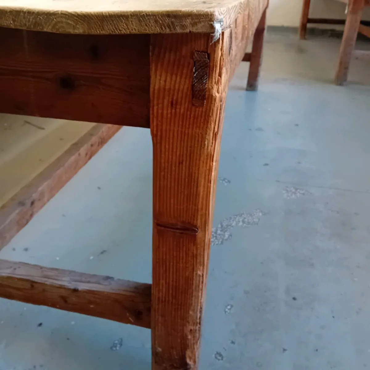 Tables - Image 3