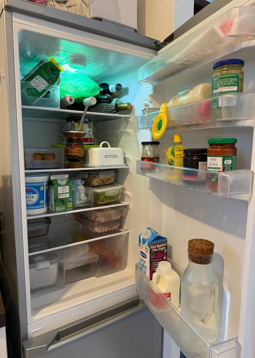 Hotpoint CS5713APS Fridge Freezer – Silver - Image 3