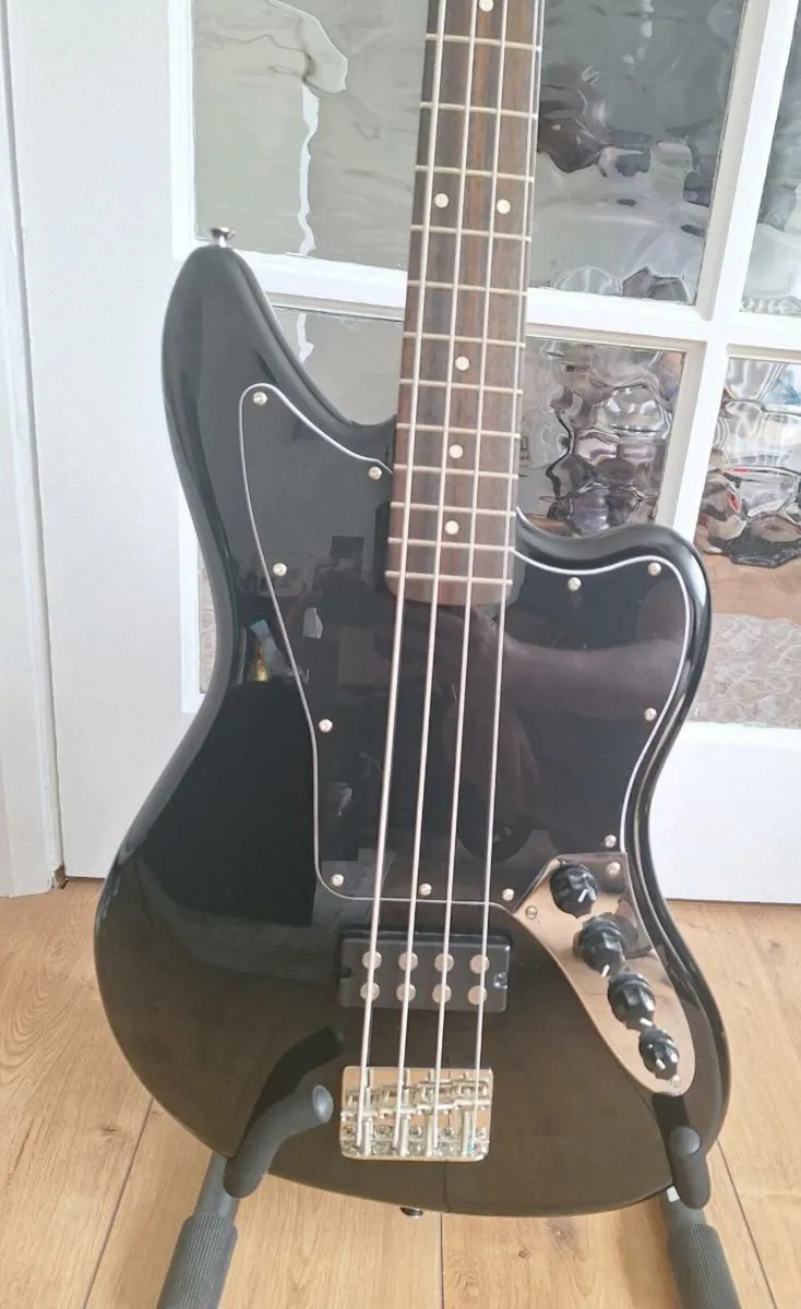 Bass Guitar - Image 2