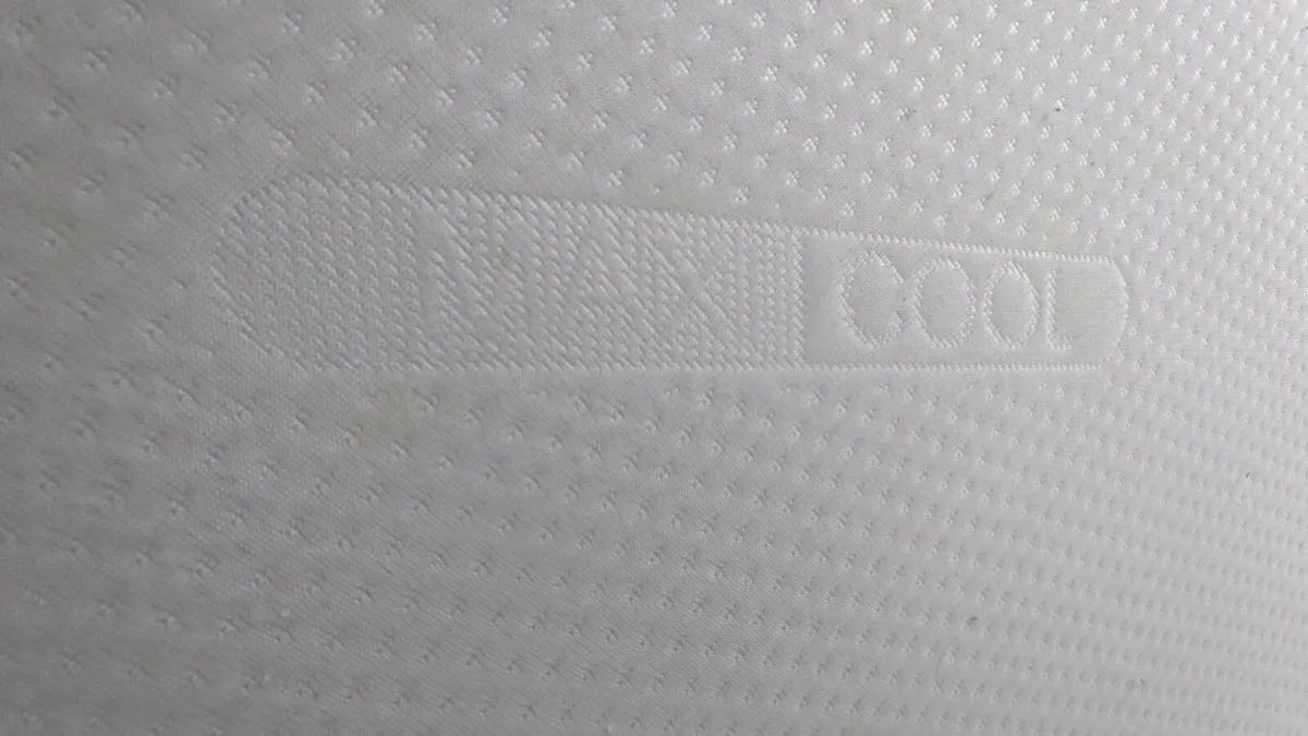 King size mattress, extremely comfortable 1 year o - Image 1