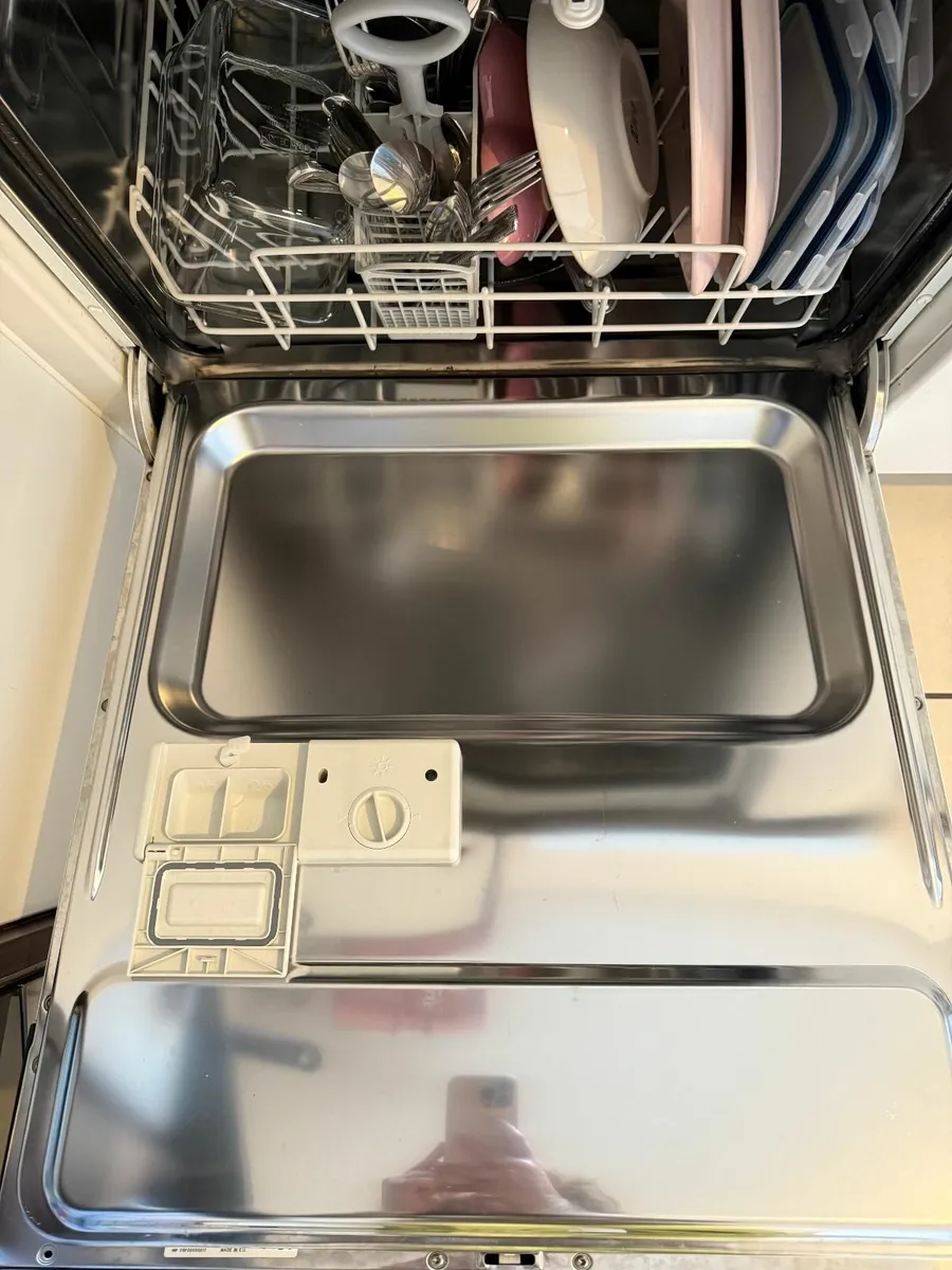 NordMende DW-24EI Integrated Dishwasher - Image 2
