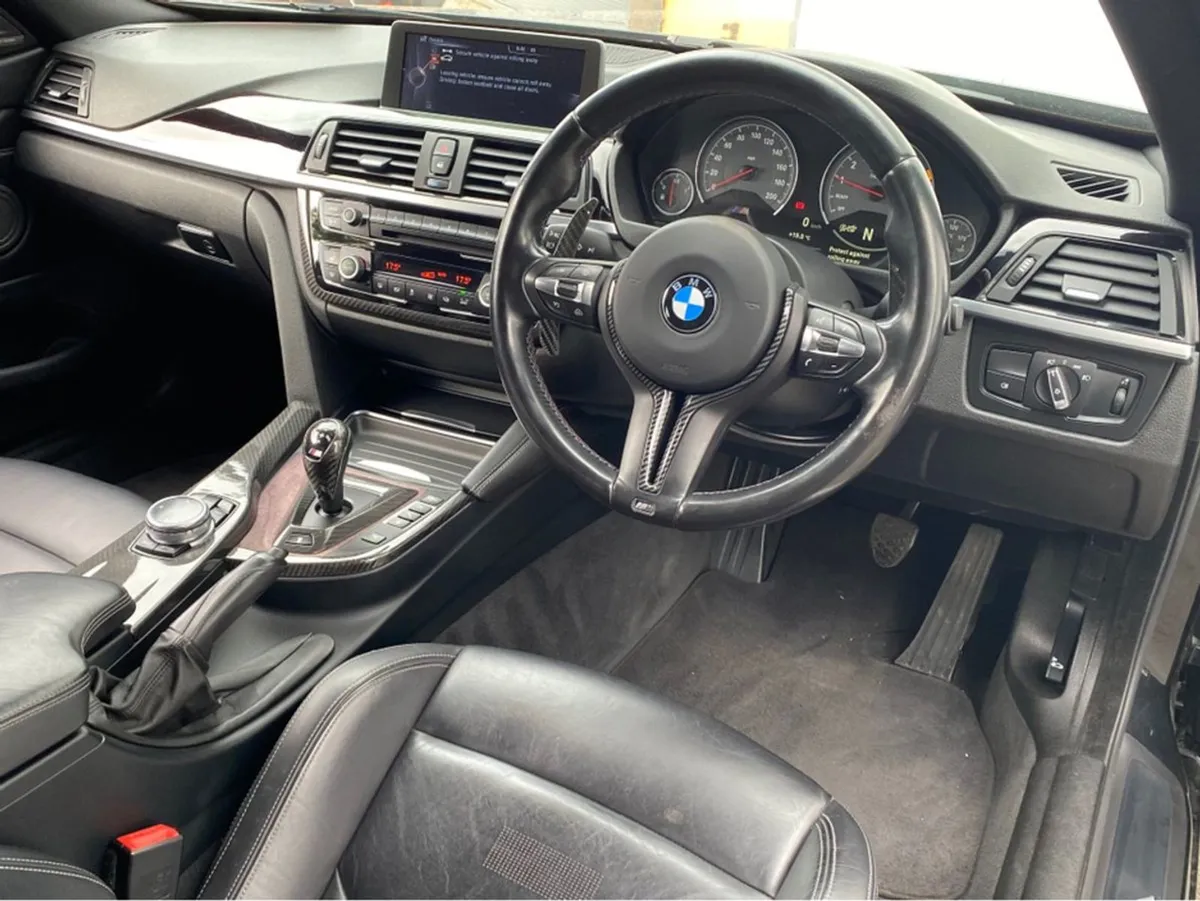 BMW M4 3.0 2DR Auto - Image 2