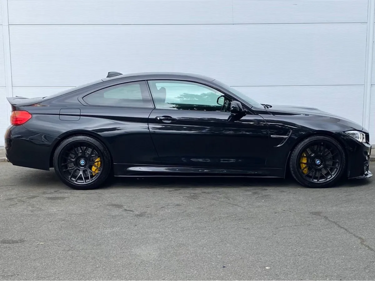 BMW M4 3.0 2DR Auto - Image 3