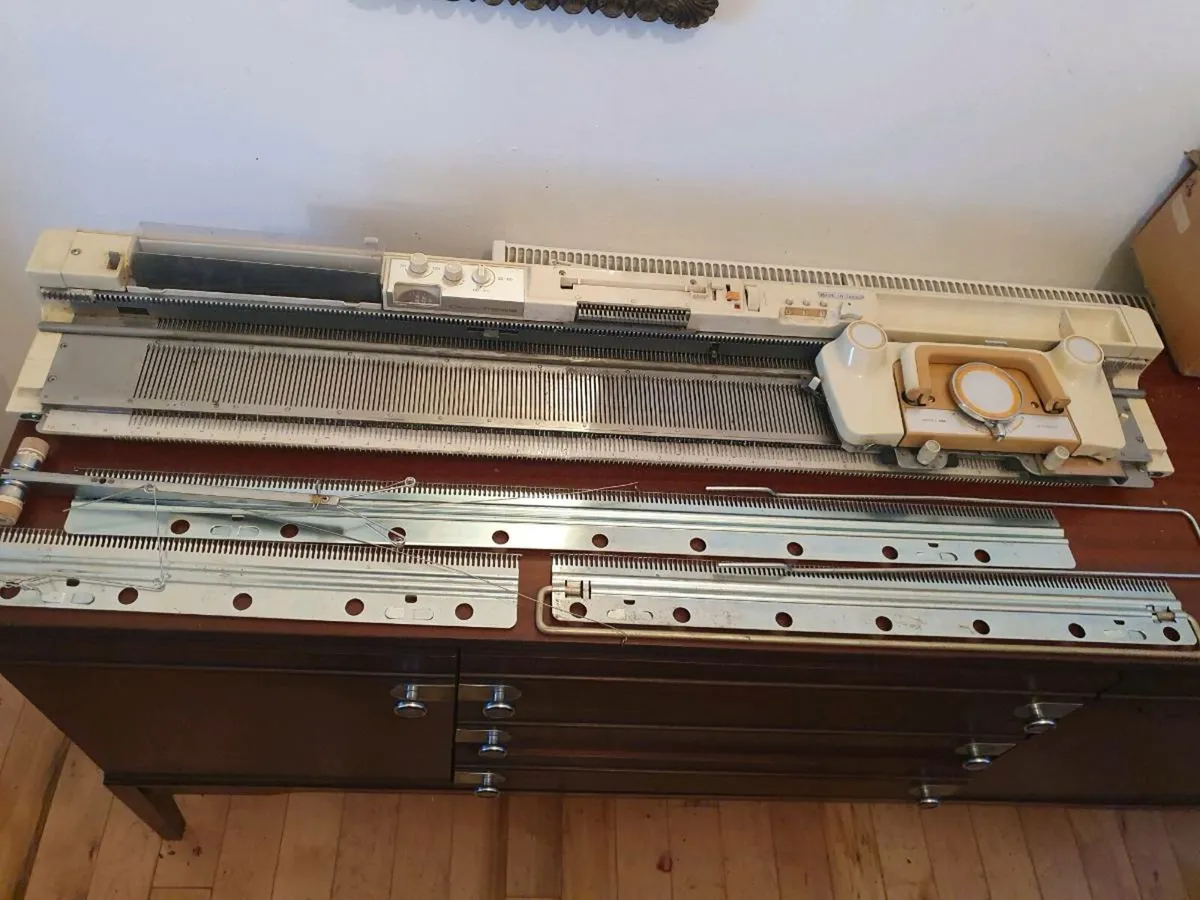 Rare empisal knitmaster326 brand new 70s - Image 4