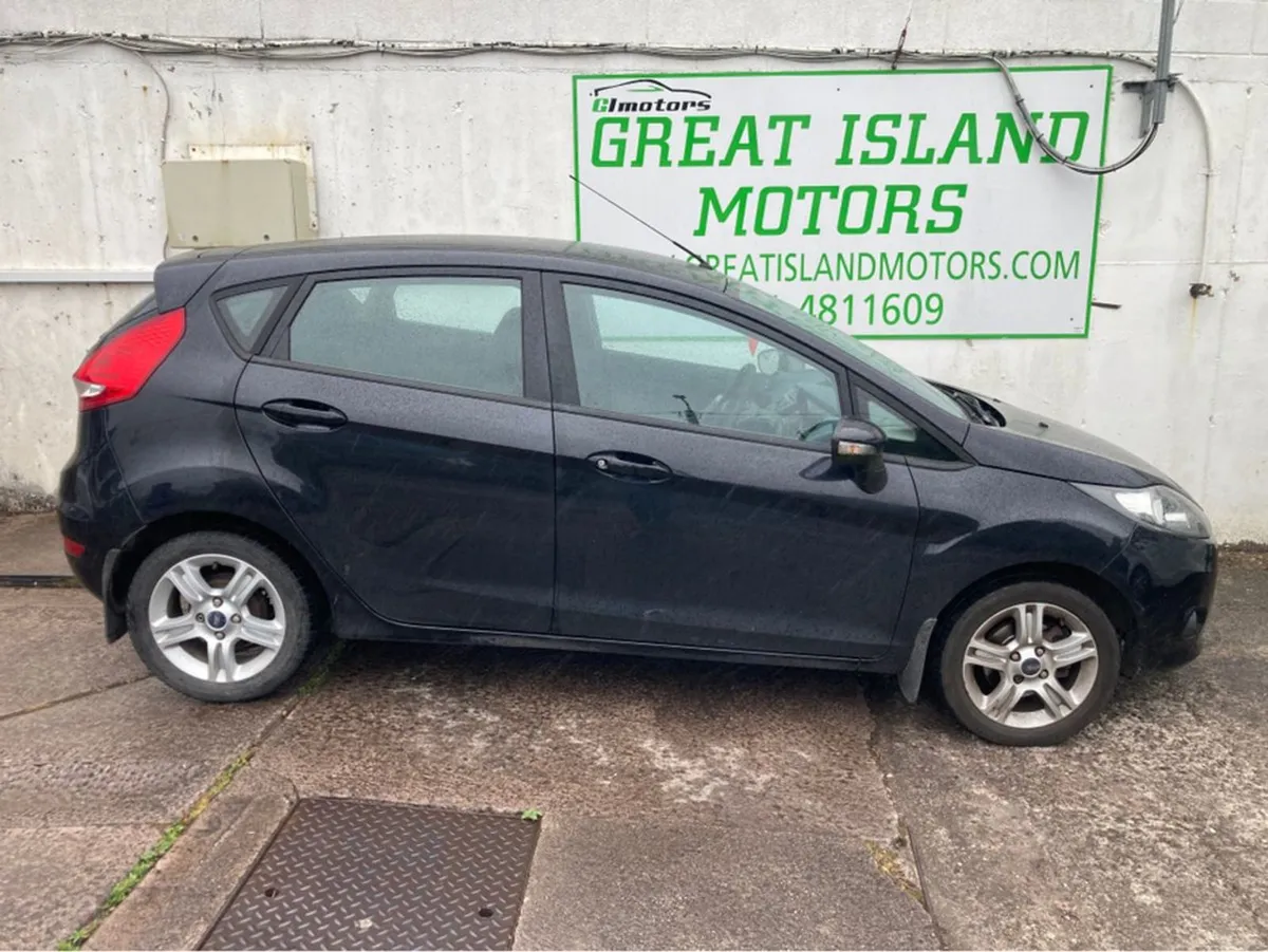 Ford Fiesta Style 1.25 82ps 5DR - Image 4