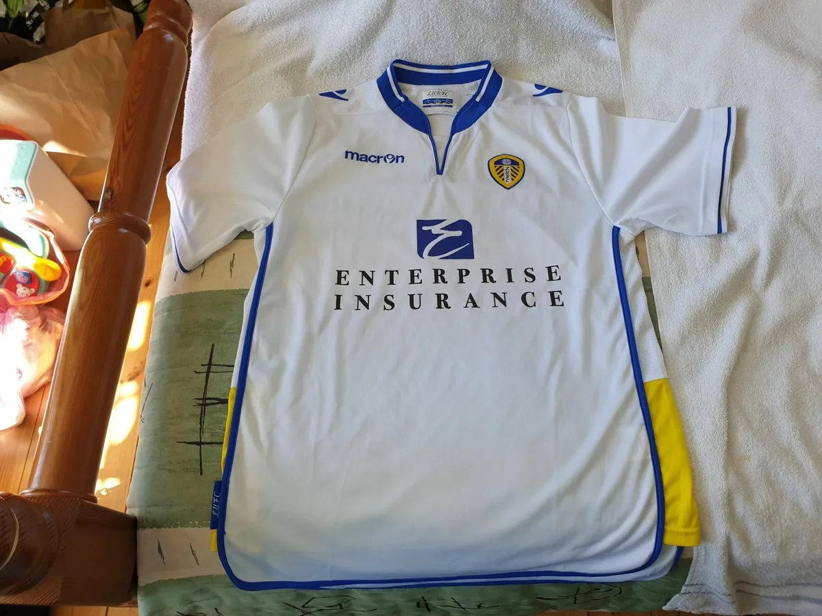 Leeds United Football Club Home Jersey 2014 2015 - Image 1