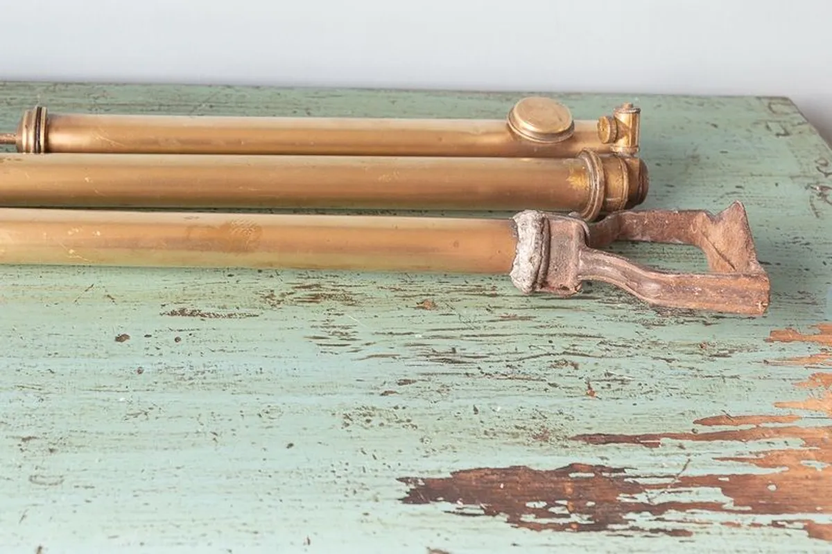 Garden brass sprayers and a brass fire sprayer - Image 2