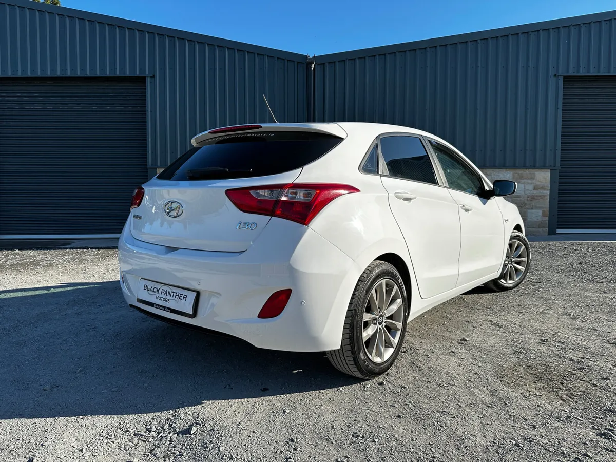 Hyundai i30 161’ Classic LOW MILEAGE/FRESH NCT - Image 4
