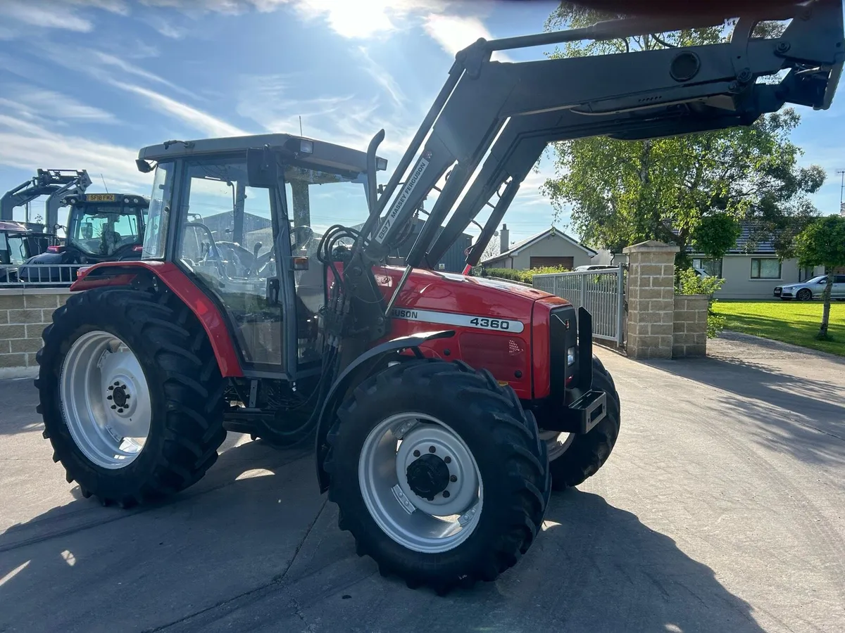 Massey Ferguson 4360 + loader - Image 1