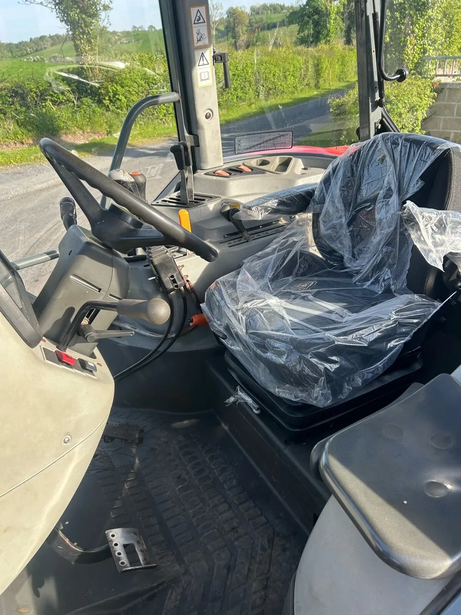 Massey Ferguson 4360 + loader - Image 4