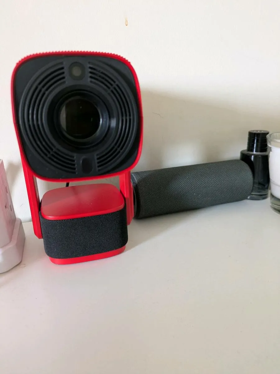 Projector - Image 3