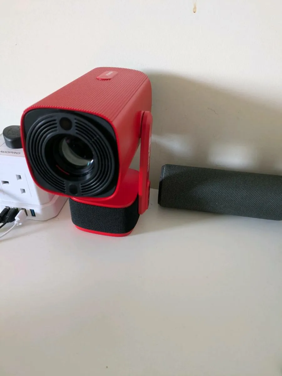 Projector - Image 4