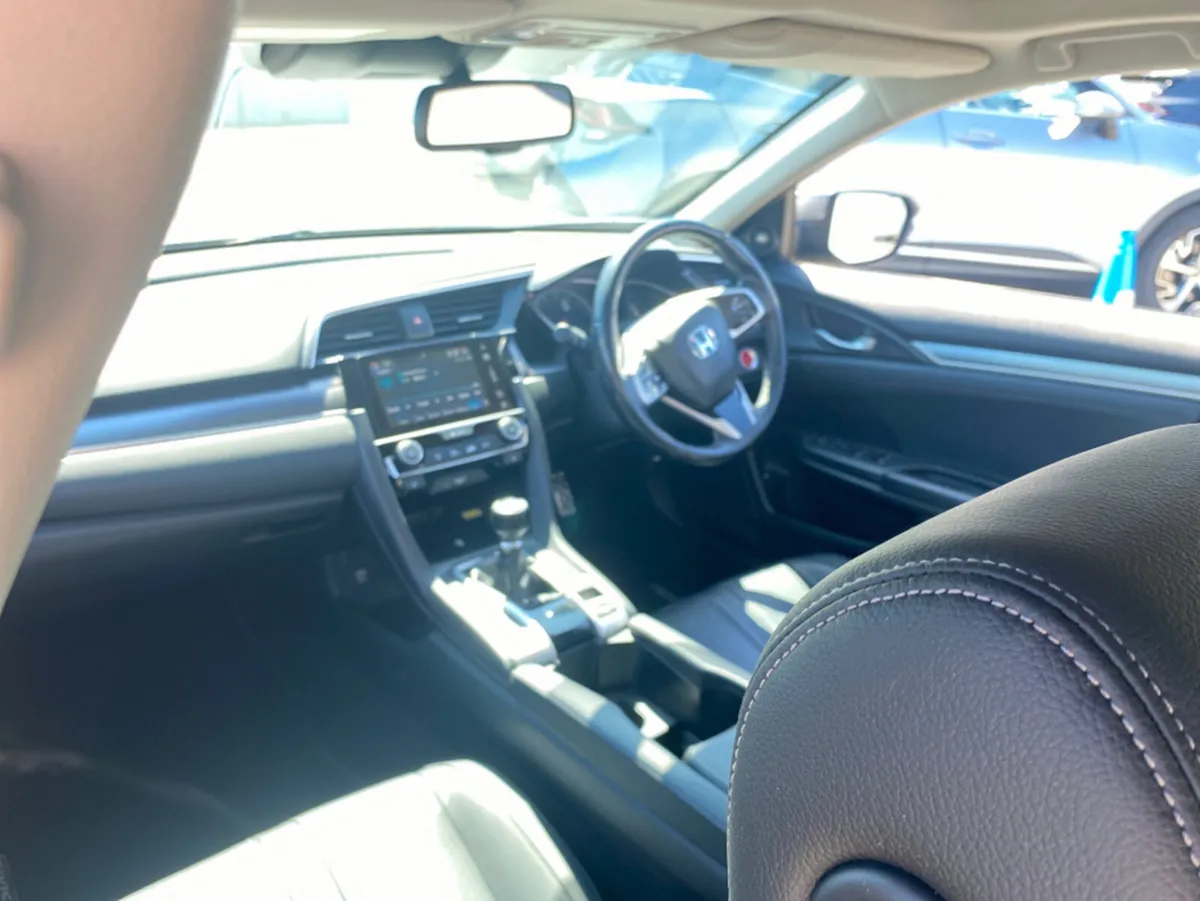 Honda Civic 4DR 1.0 124BHP PREMIUM - Image 4