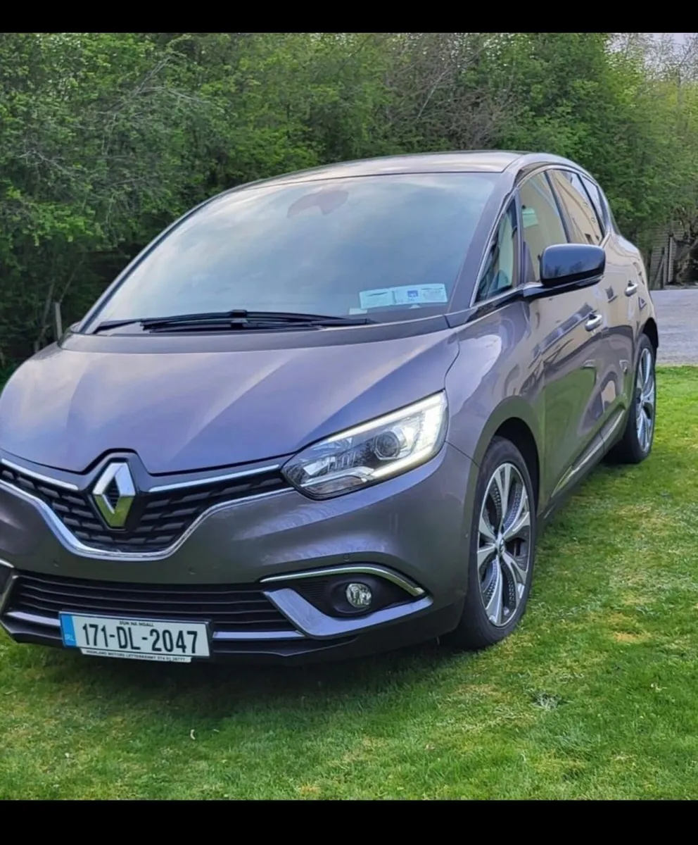 "Top of the range Renault Scenic 1.5D Glassroof " - Image 4
