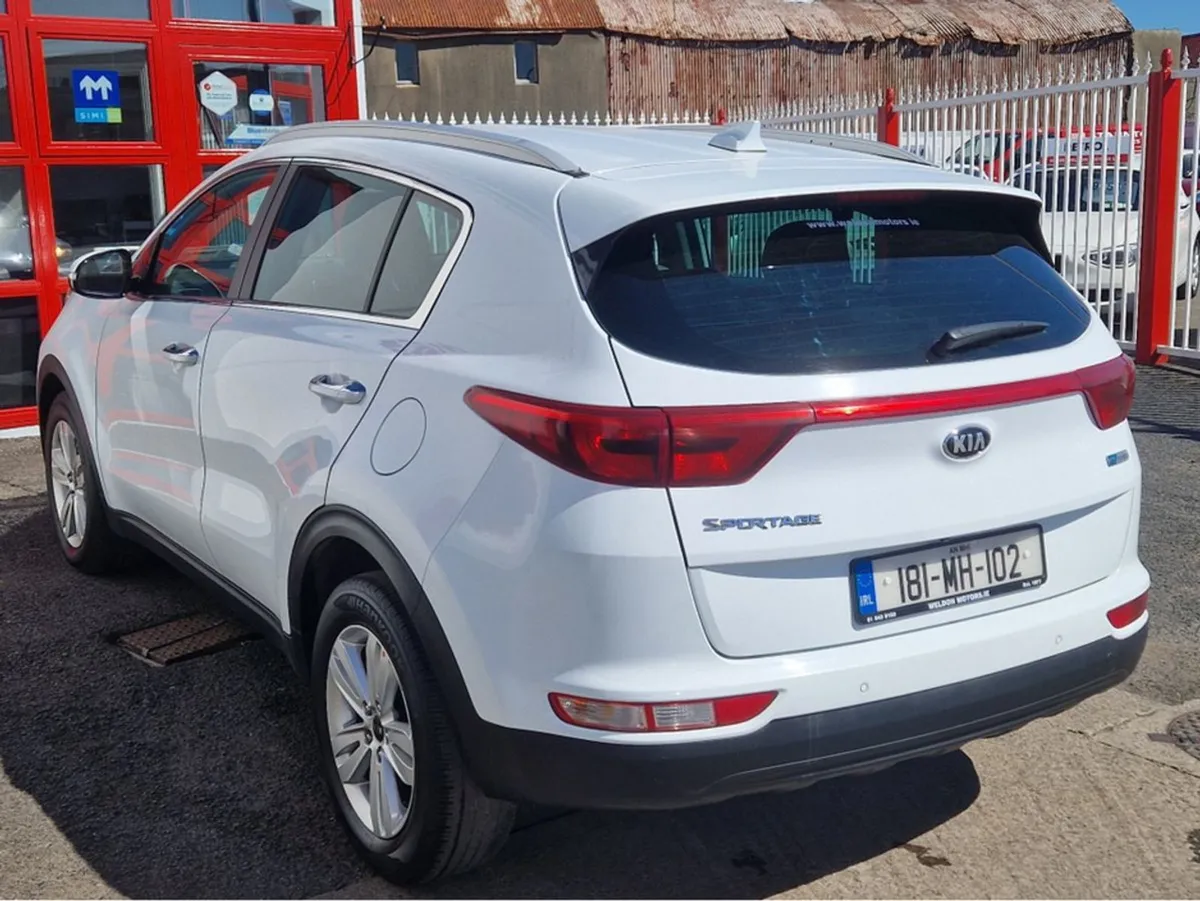 Kia Sportage 1.7 Platinum 5DR - Image 2