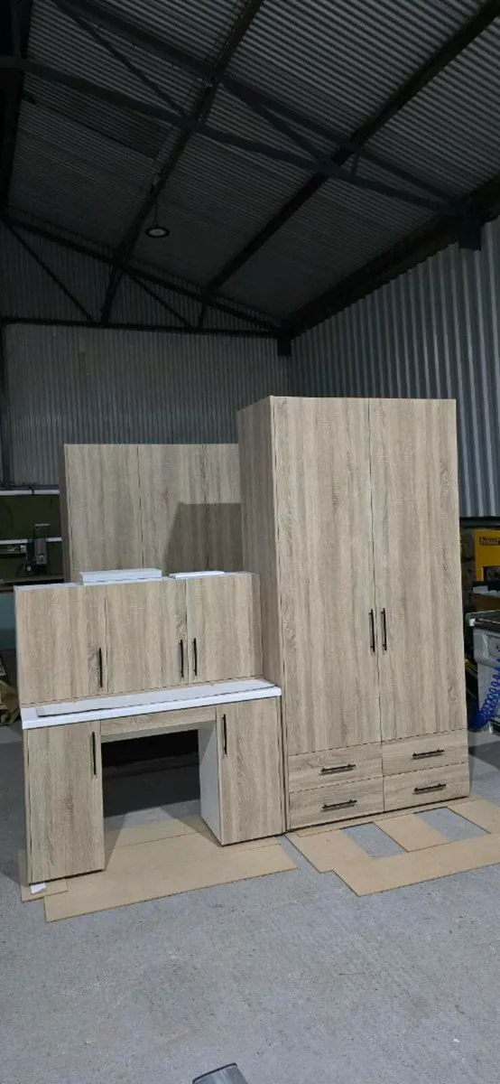 Wardrobe - Image 3