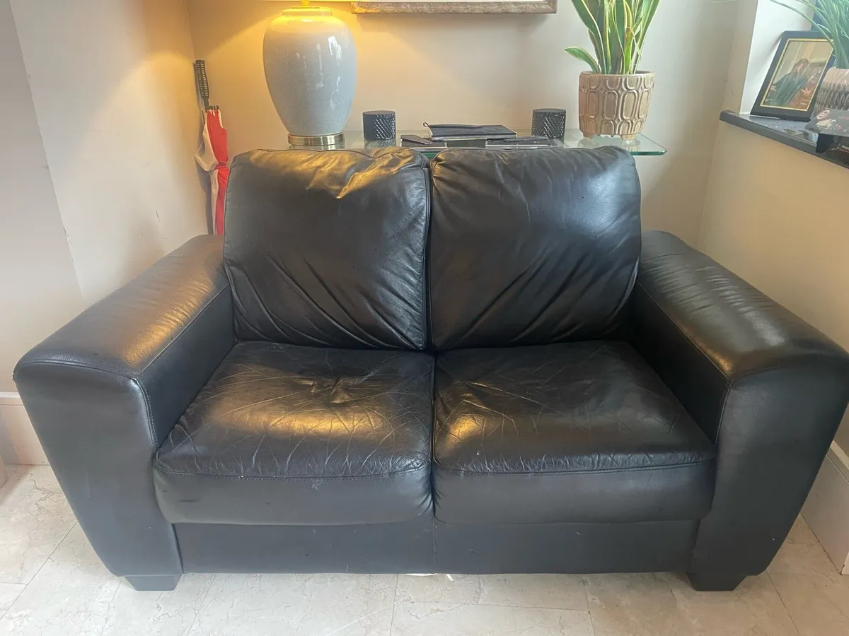 Very Comfortable 2 Seater Black Leather Couch - Image 1