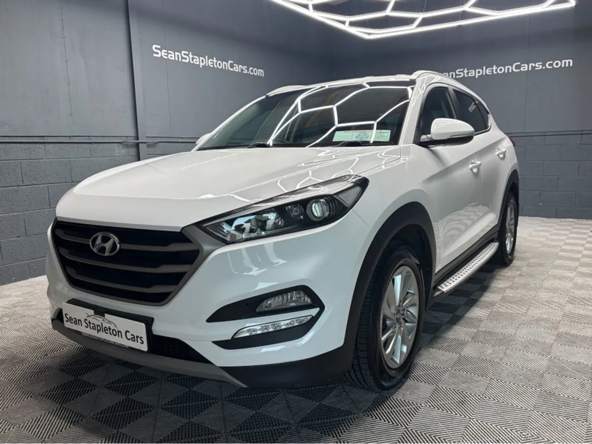 Hyundai Tucson 1.7 Executive 5DR - Image 1