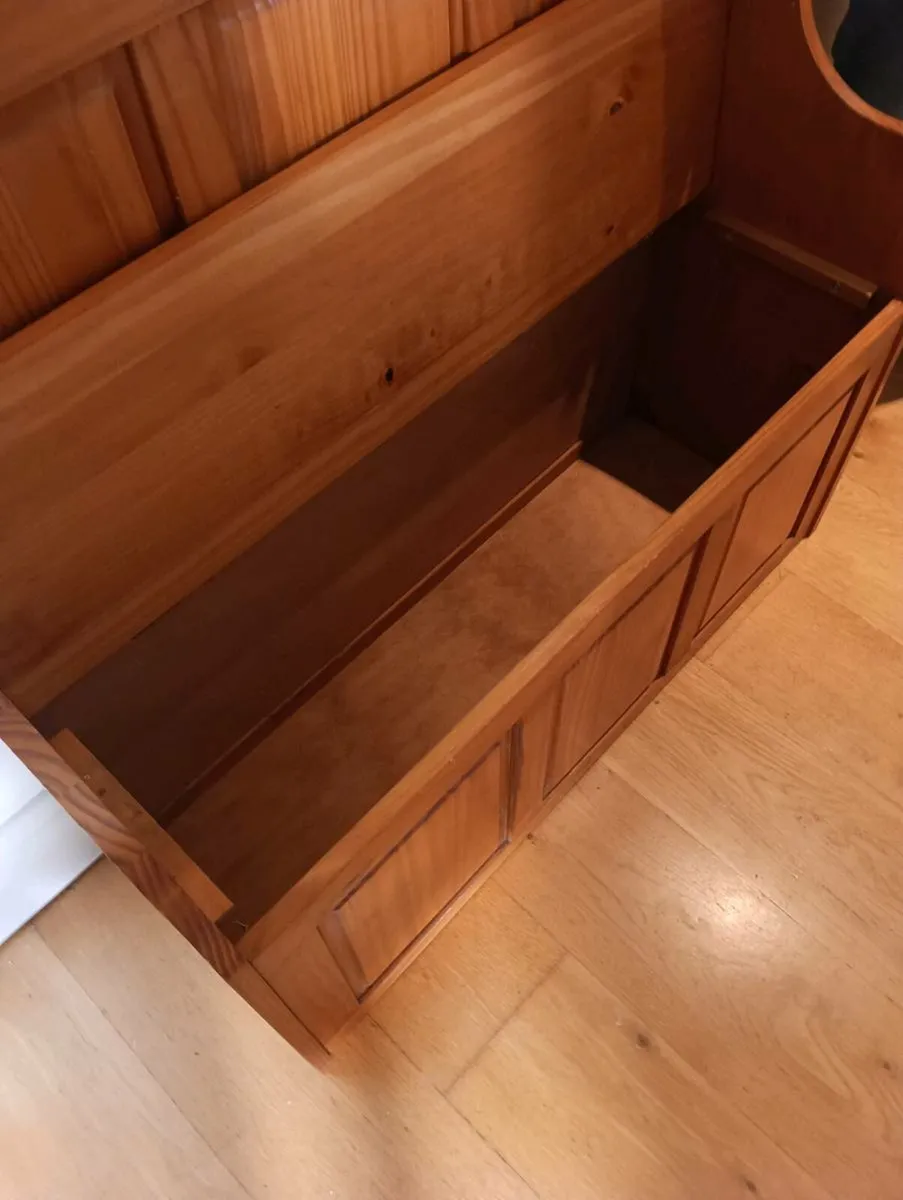 Lovely storage bench, storage unitb - Image 2