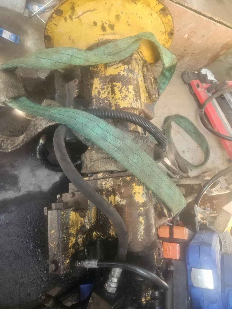 Pumps wanted like in pic for track dumper - Image 3