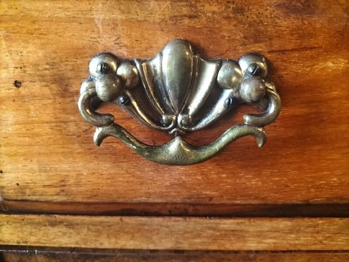 Antique Victorian walnut Bookcase - Image 4