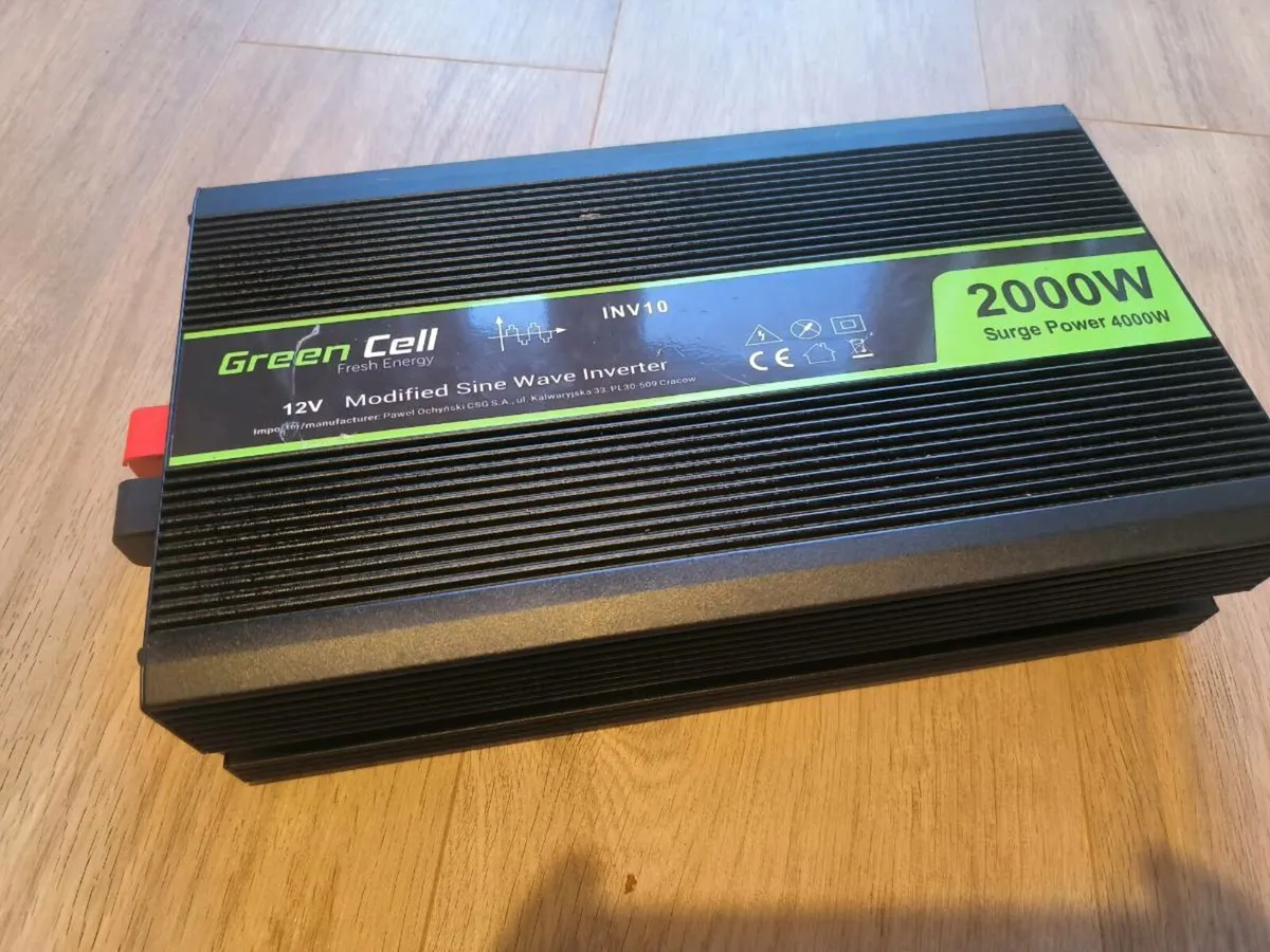 Power inverter 12V to 230v 2000W - Image 2