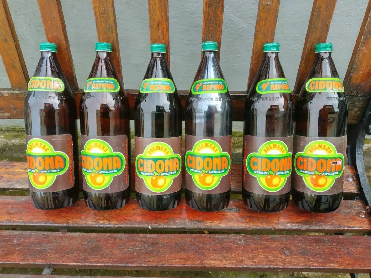 6. Vintage 1970's Bulmers bottle + crate - Image 1