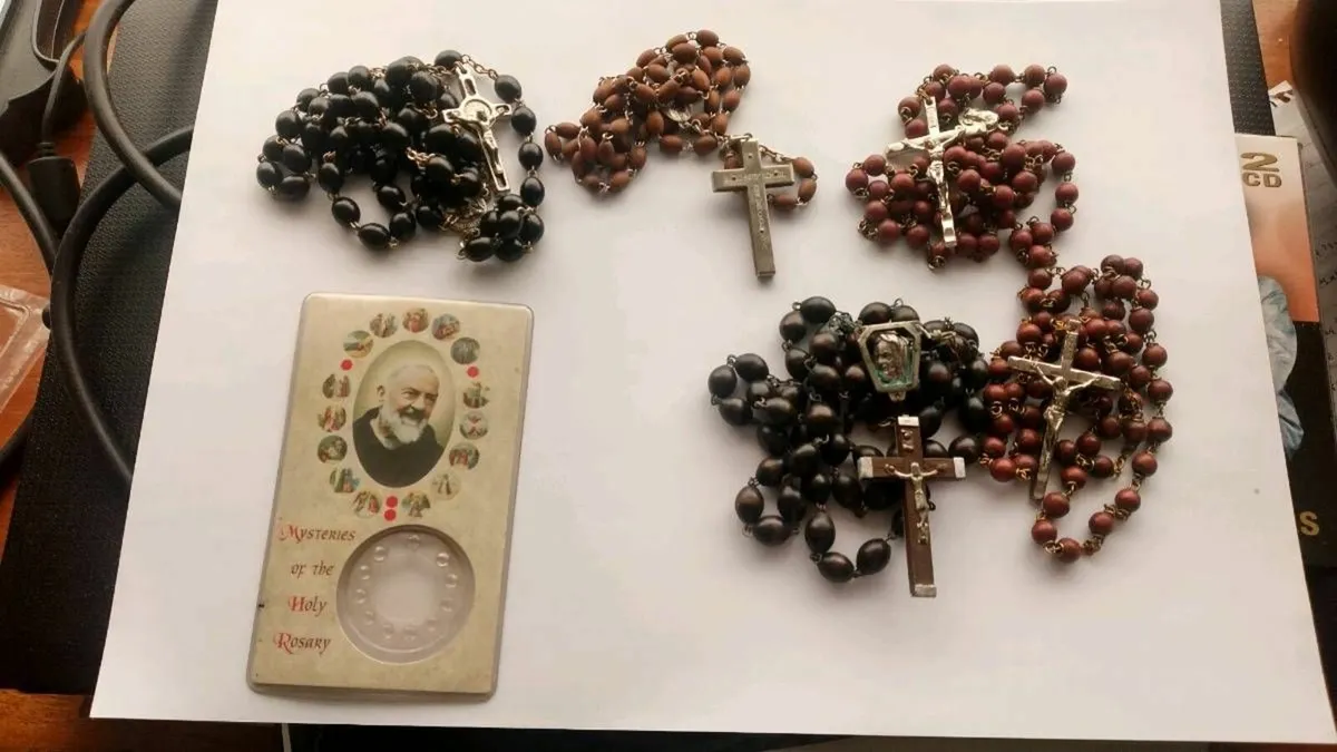 Vintage Rosaries - Image 1