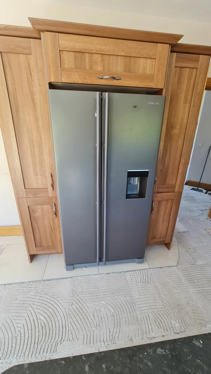 Samsung fridge freezer - Image 2