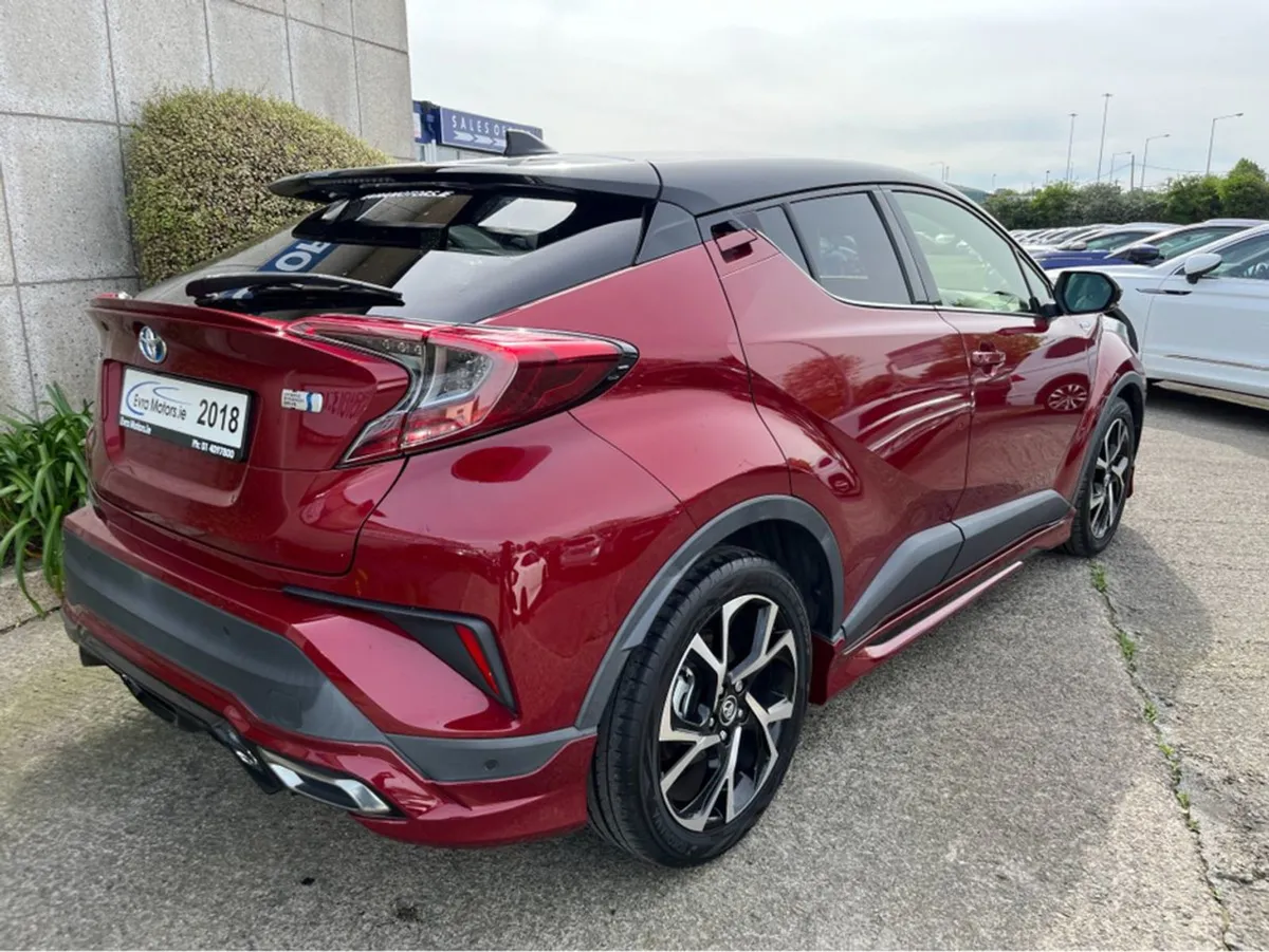 Toyota C-HR SOL Modellista Automatic 1.8 Petrol H - Image 4