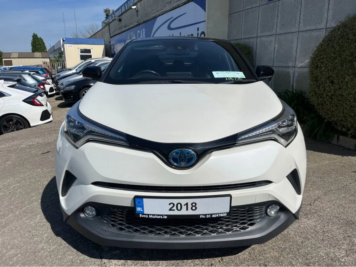 Toyota C-HR SOL Hybrid Automatic 1.8 Petrol //hig - Image 3