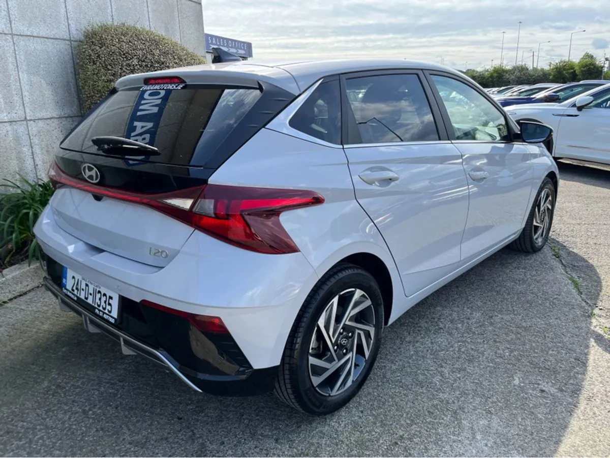 Hyundai i20 Plus Automatic 1.0 Petrol - Image 4