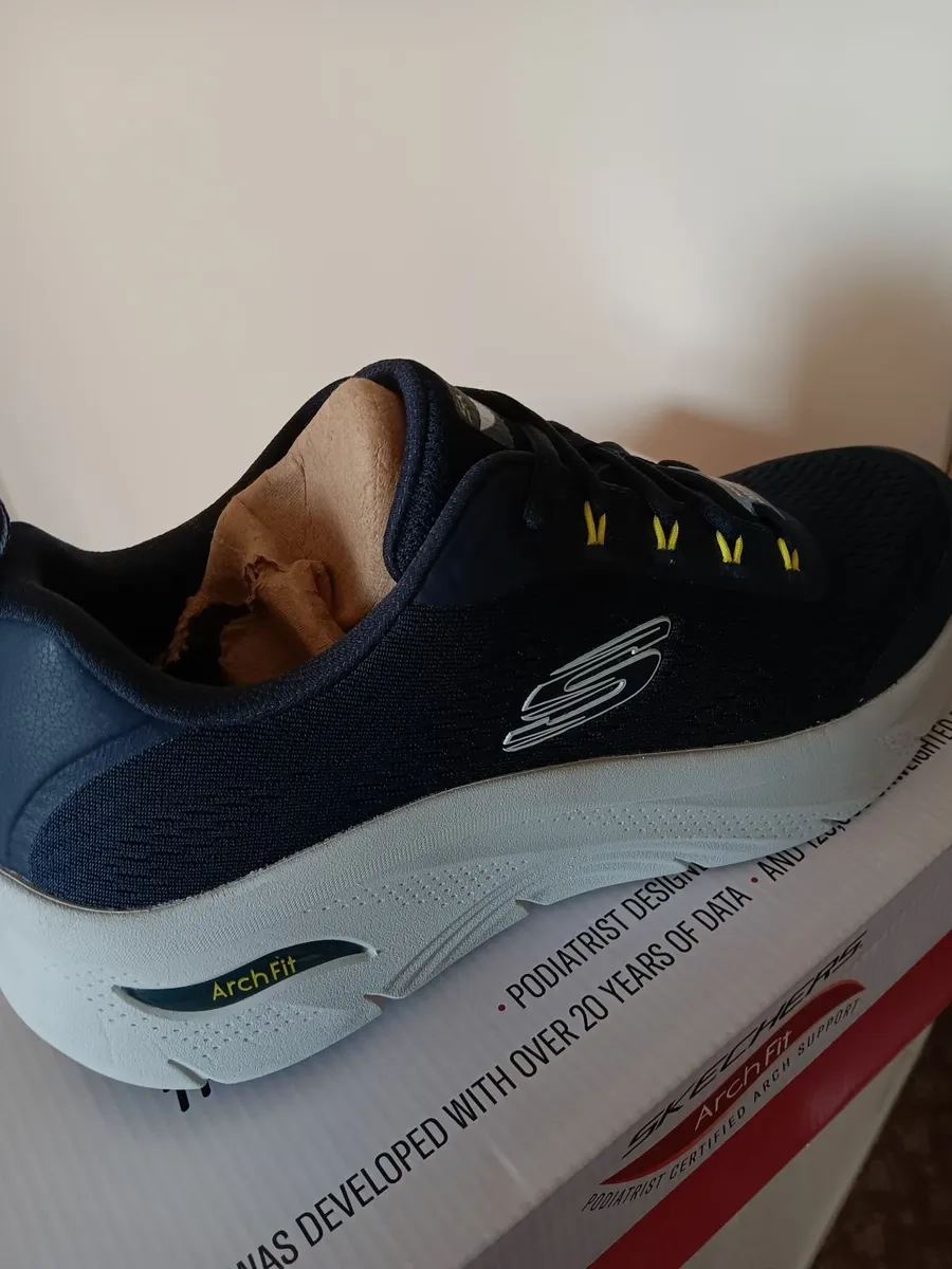SKECHERS MENS ARCH FIT (NEW) - Image 1