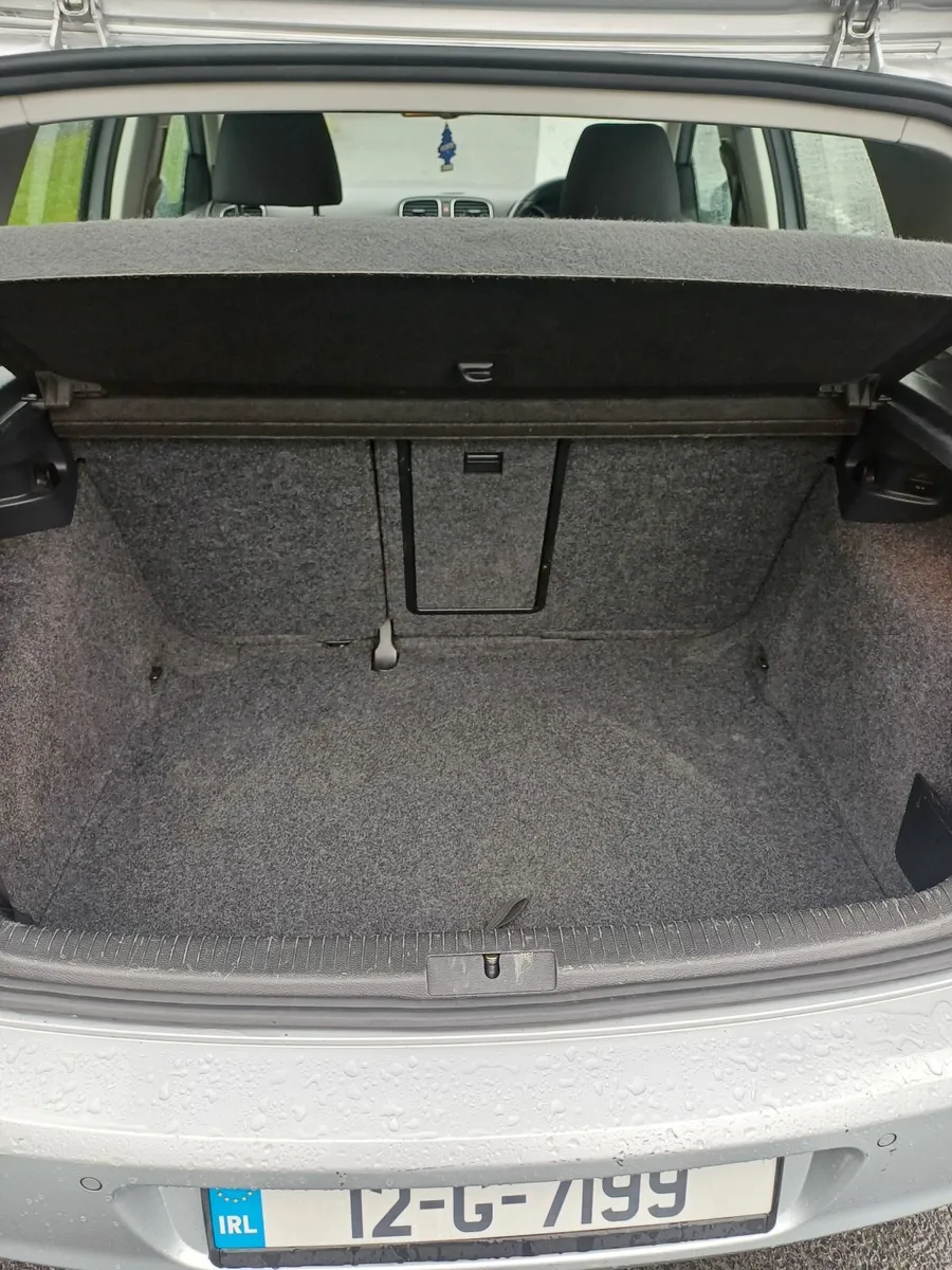 Volkswagen Golf 2012 - Image 2
