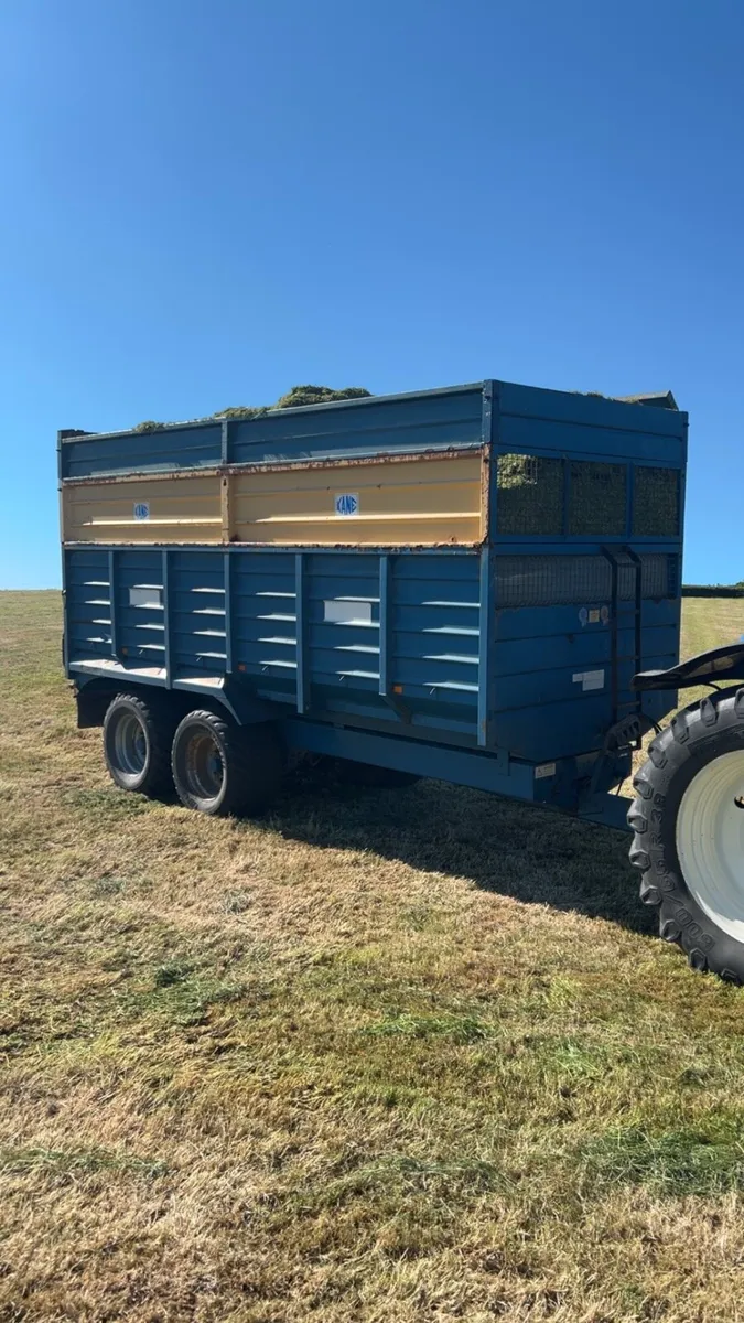 Silage trailer - Image 1