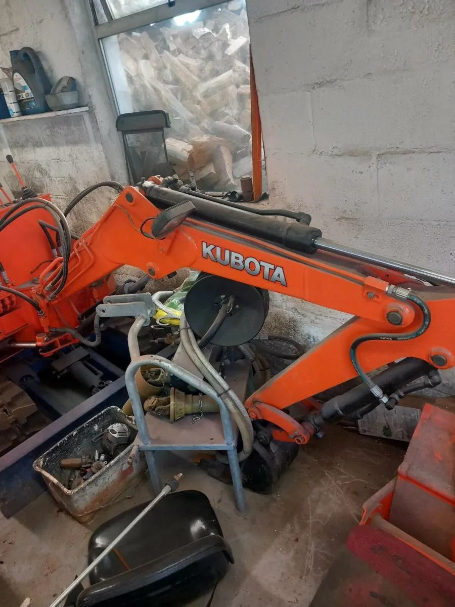 Kubota mini digger - Image 1