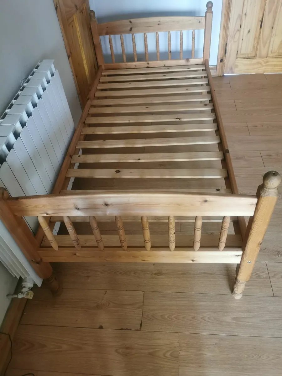 Pine Quality Sturdy single bed with mattress - Image 2