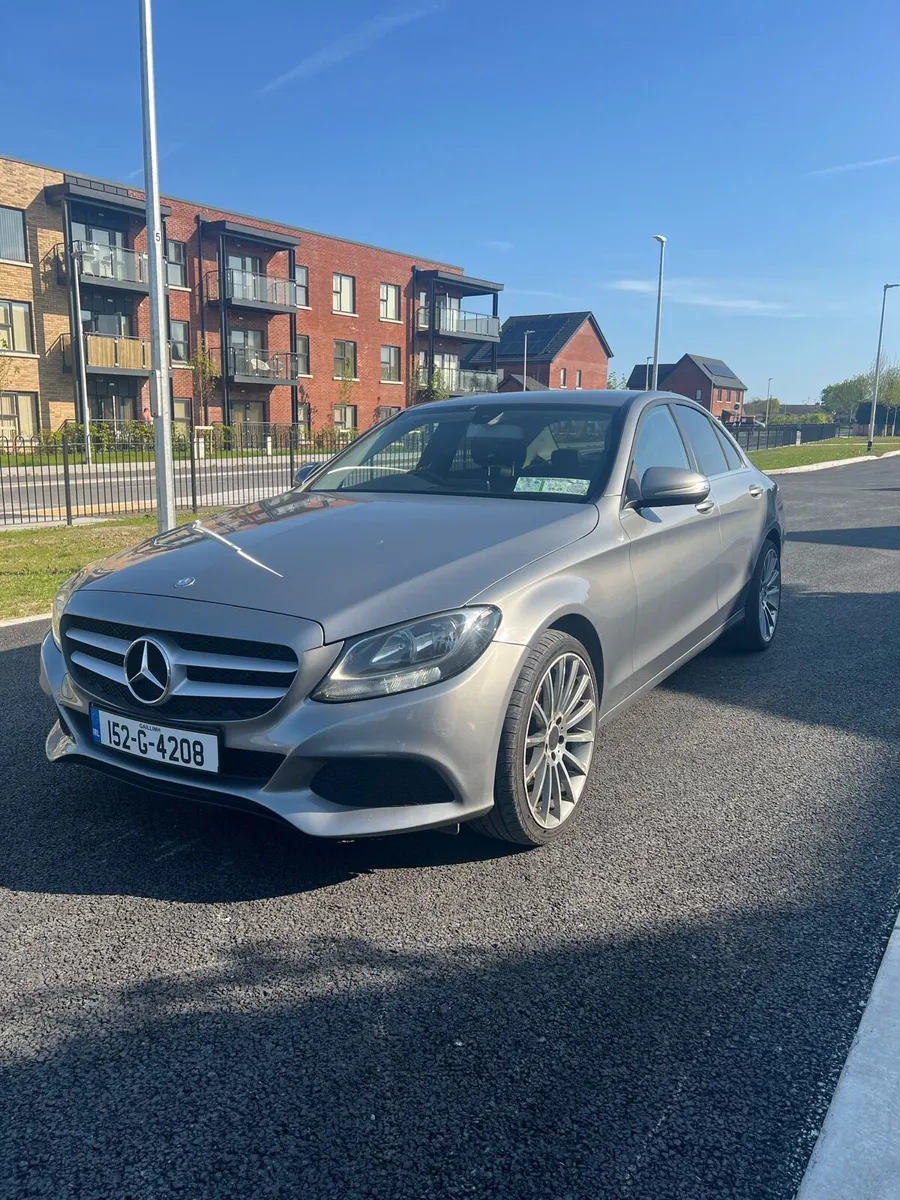 Mercedes Benz c class 2015 automatic - Image 1