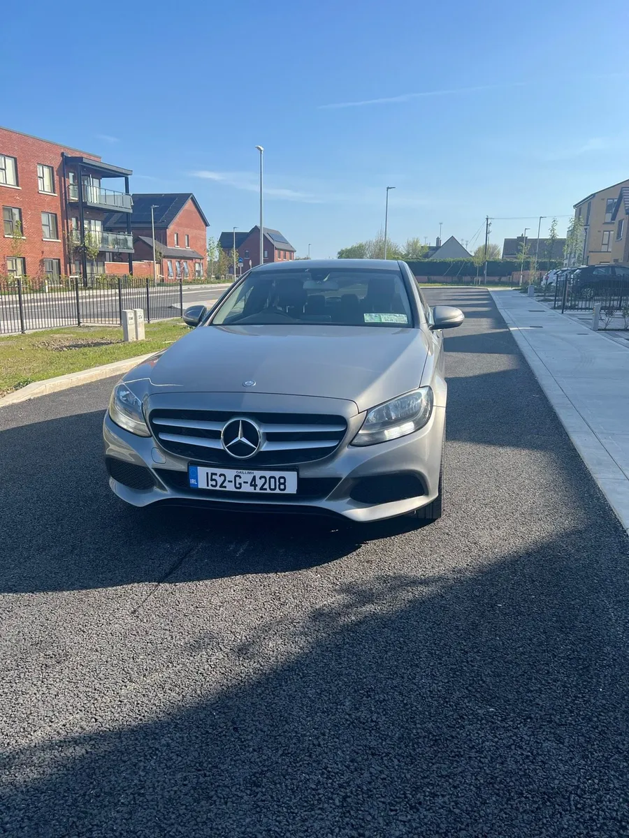 Mercedes Benz c class 2015 automatic - Image 2