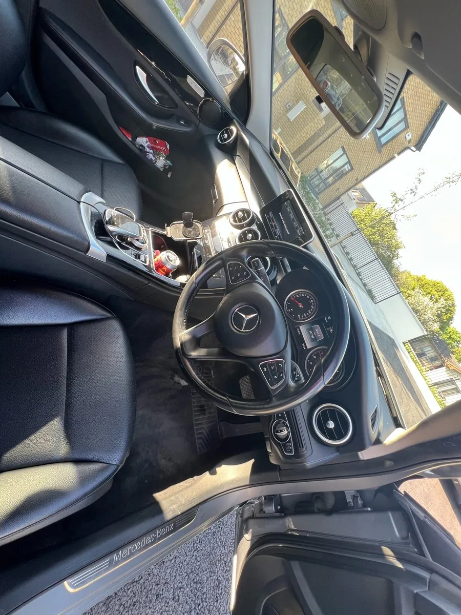 Mercedes Benz c class 2015 automatic - Image 4