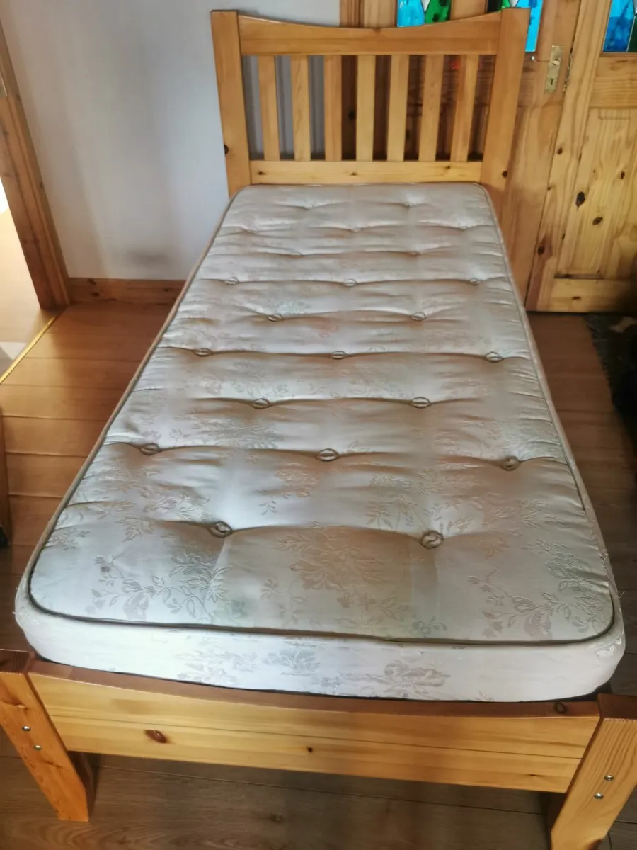 Pine Quality Sturdy single bed with mattress - Image 1