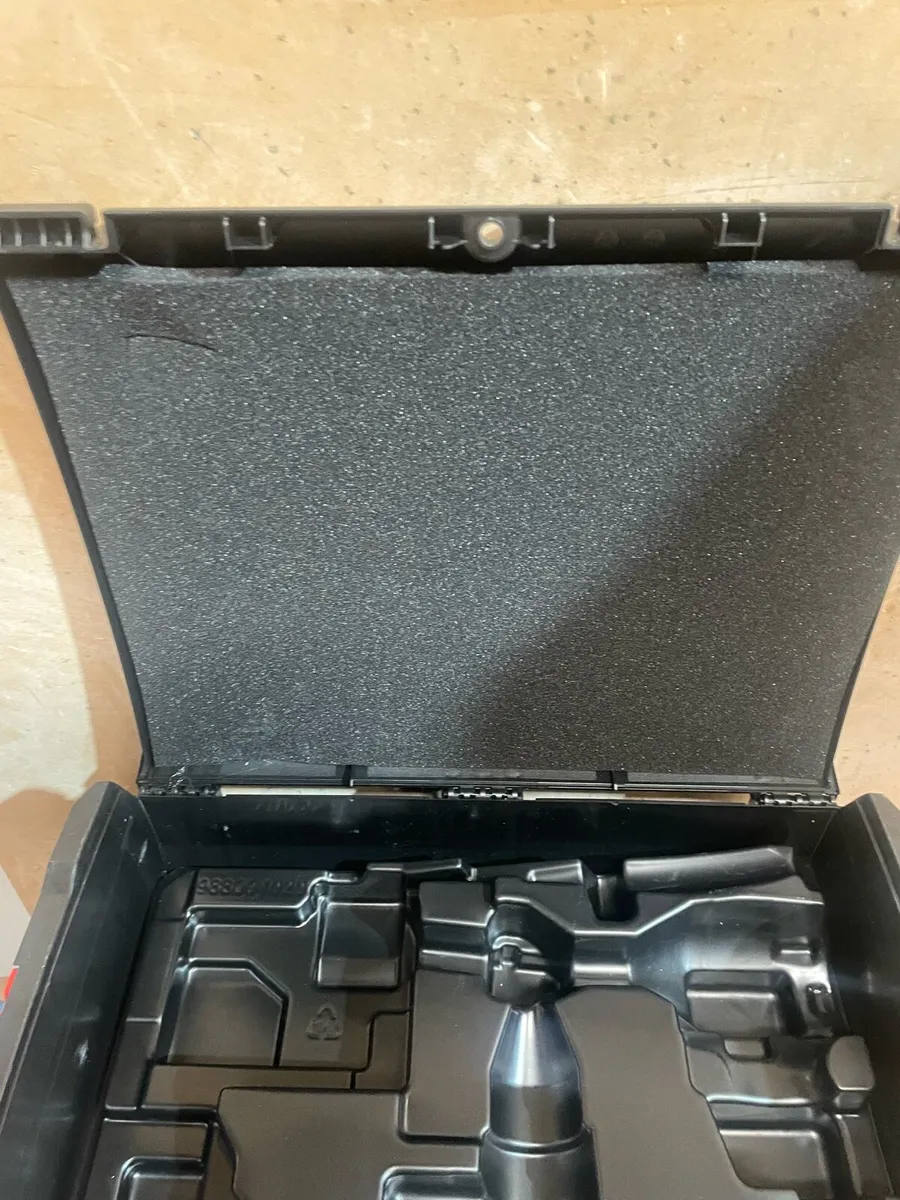 Milwaukee Fuel Stacking cases 15 each - Image 3