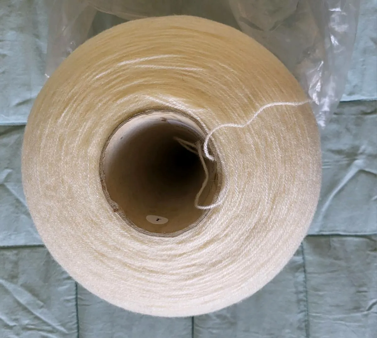 2 new cones of wool. Price is for both. - Image 4