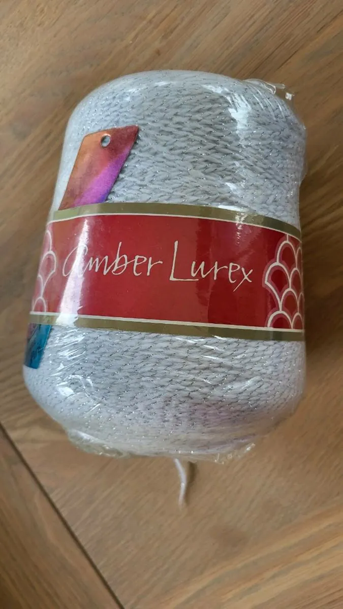 2 new cones of wool. Price is for both. - Image 3