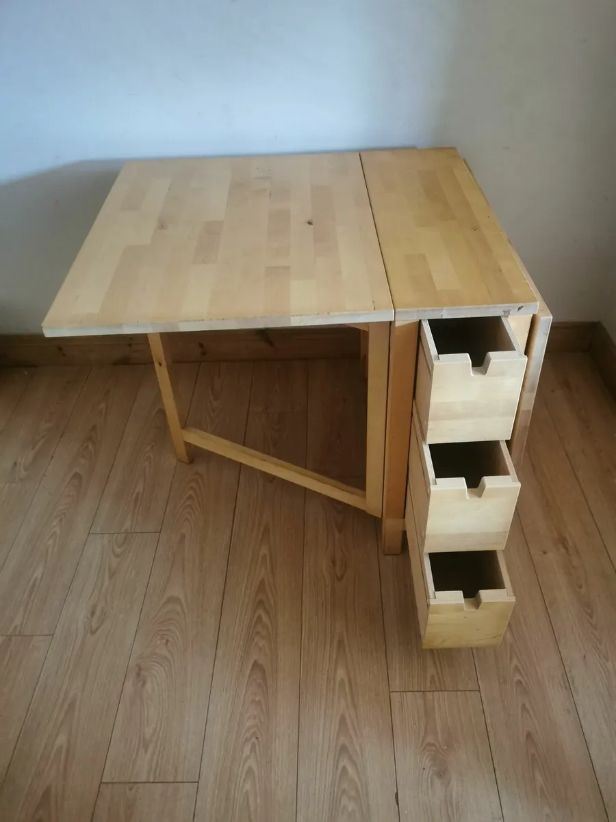 Oak Solid Quality leaf foldable kitchen table - Image 1