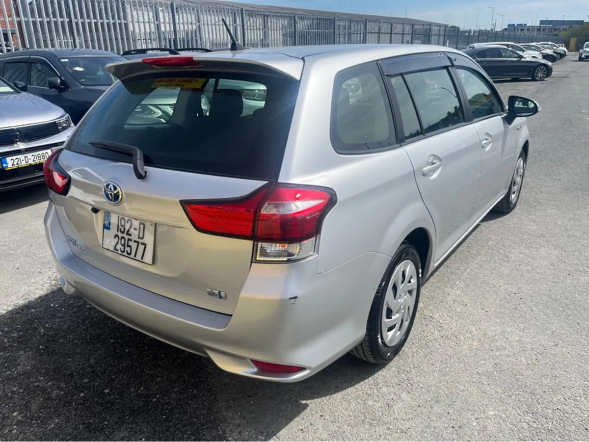 Toyota Corolla Fielder Daa-nke165g Finance Availa - Image 2